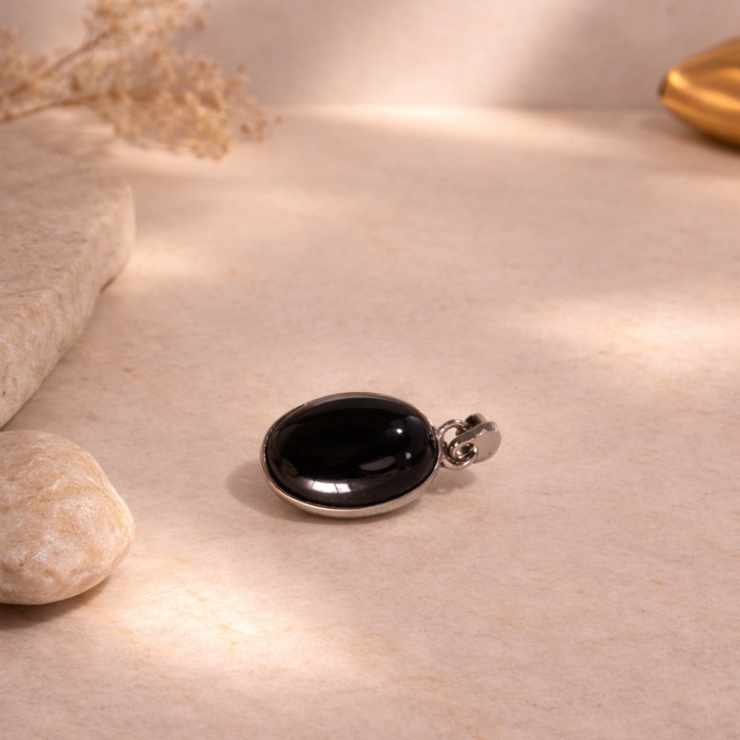 Oval shape Pendent